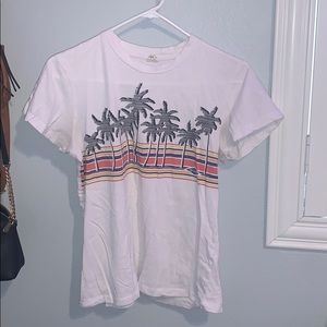 Tillys T-Shirt